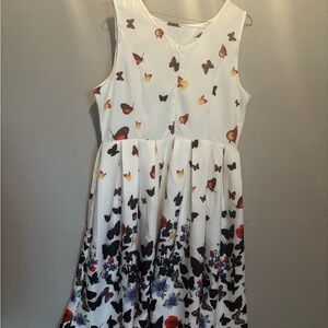 Kids Old Navy White Floral Dress